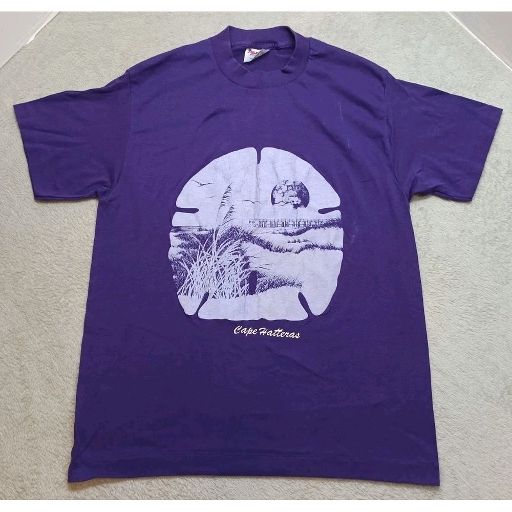 1990s Single Stitch Cape Hatters N.C. Mens T-shirt Size L Purple Select T USA.